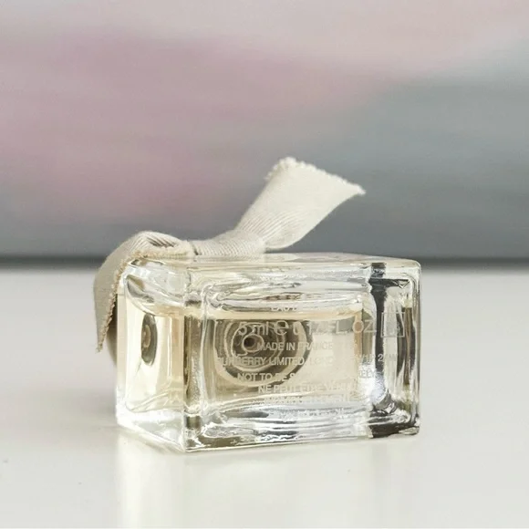 Signature My Burberry Perfume Miniature EDT 5ML - Picture 2 of 2
